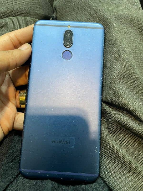 Huawei Mate 10 Lite 1