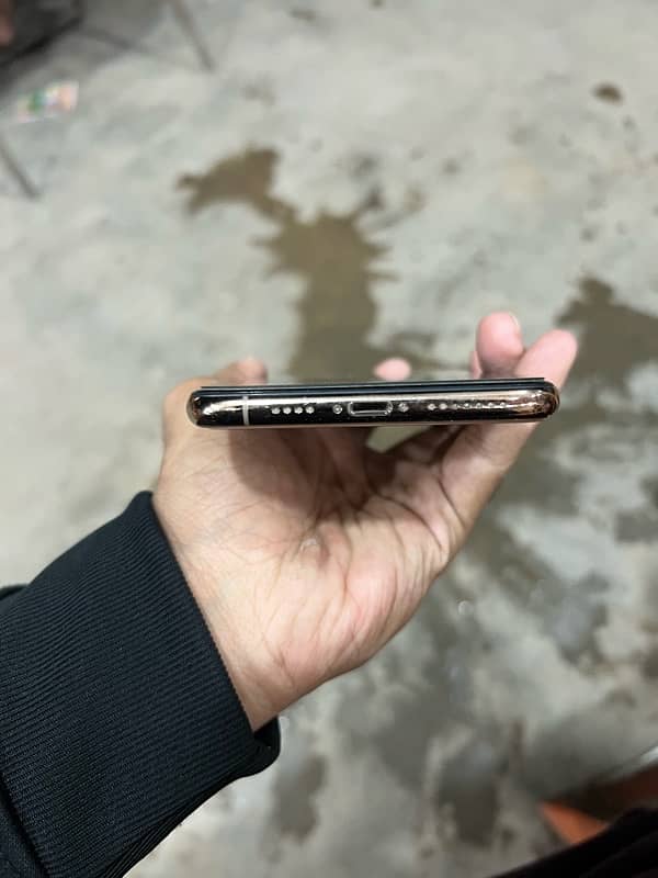 Iphone Xs max PTA Approved 1