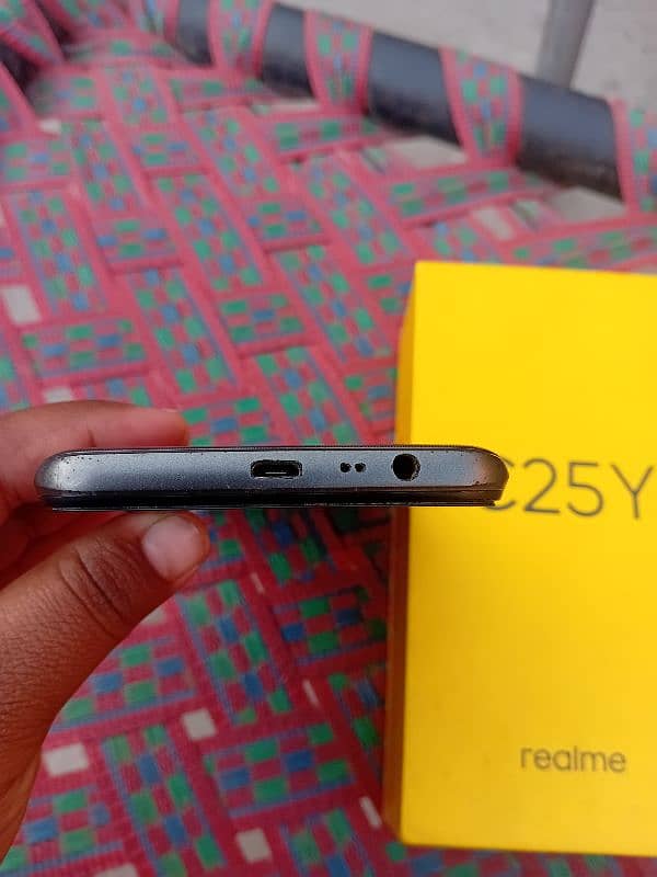 realme c25 y 4gb 64 gb 3