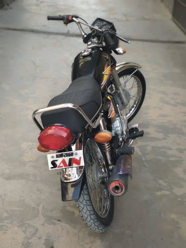 Handa CG 125 Black 4