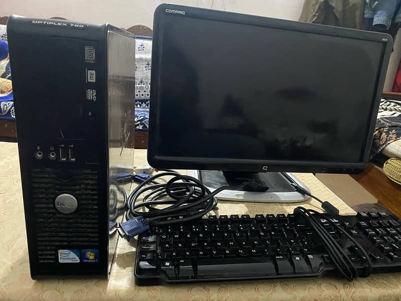 Dell Cpu / compaq LCD monitor/ All Cables and 1