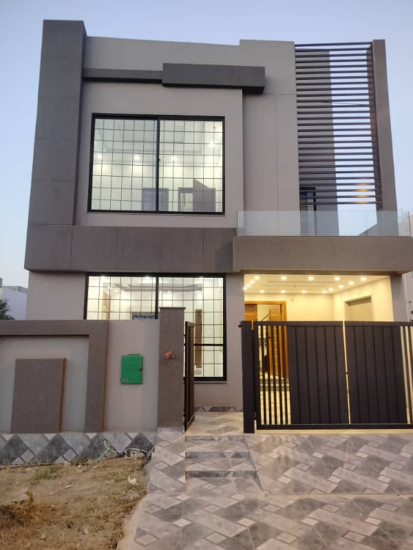 Bahria Orchard Prime Location Luxury Brand New House For Sale 0