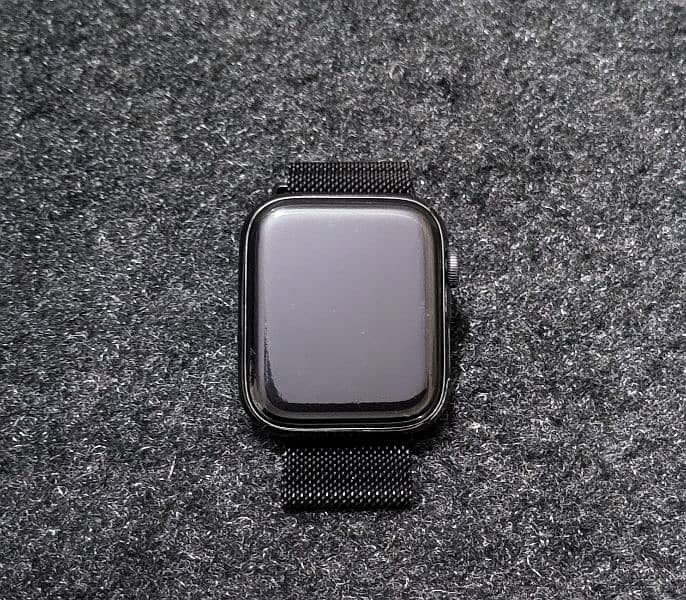 Apple watch series 5 44mm 6