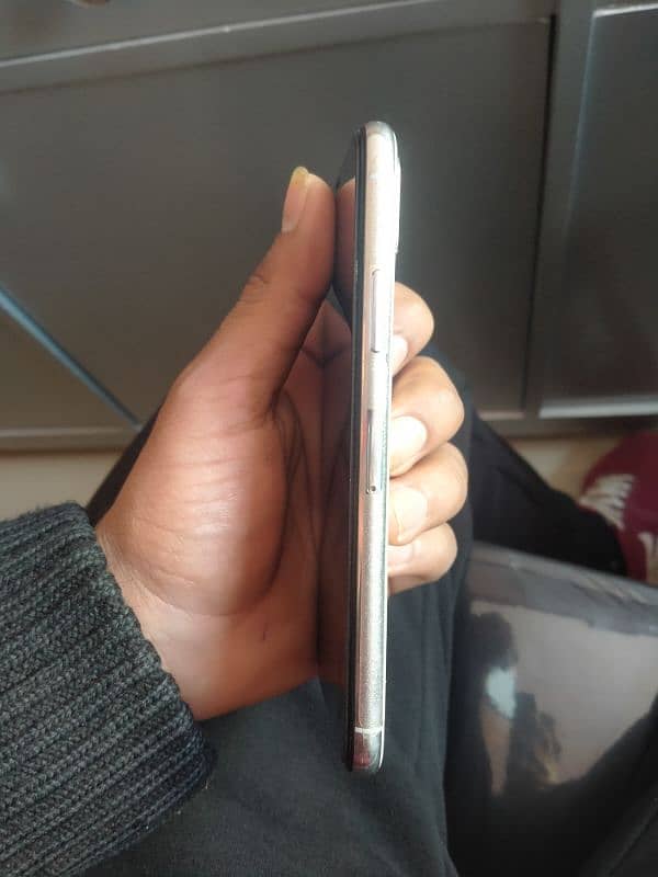 iPhone xs for sale 4