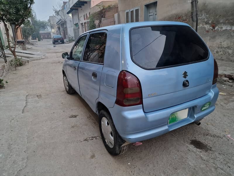 Suzuki Alto 2000 11