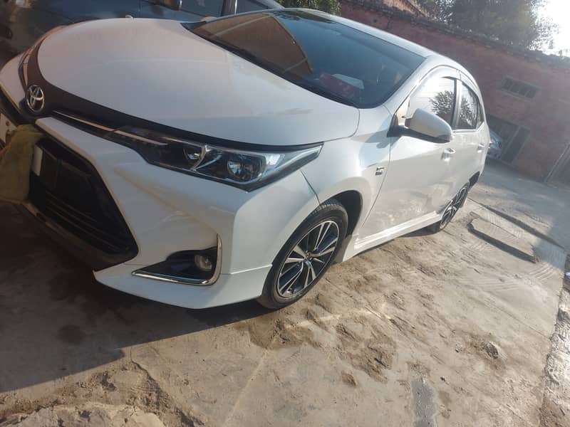 Toyota Corolla Altis 2019 1