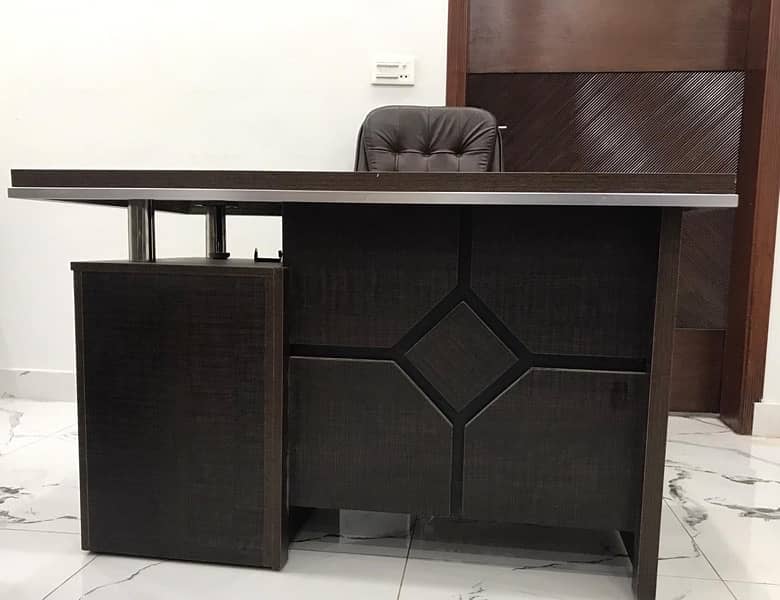 Executive Table for Sale 2