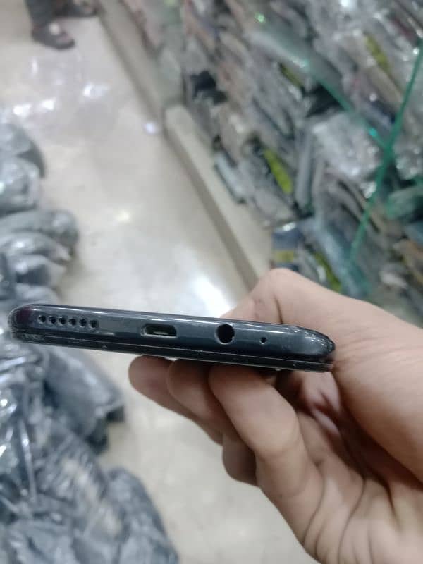 Infinix Smart 5 ram 2 32 main 3