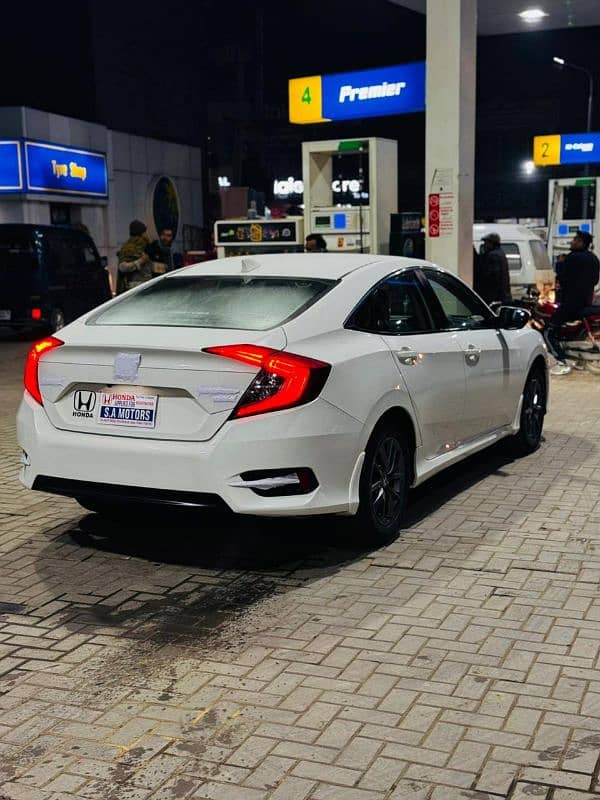 Honda Civic Oriel 2018 1