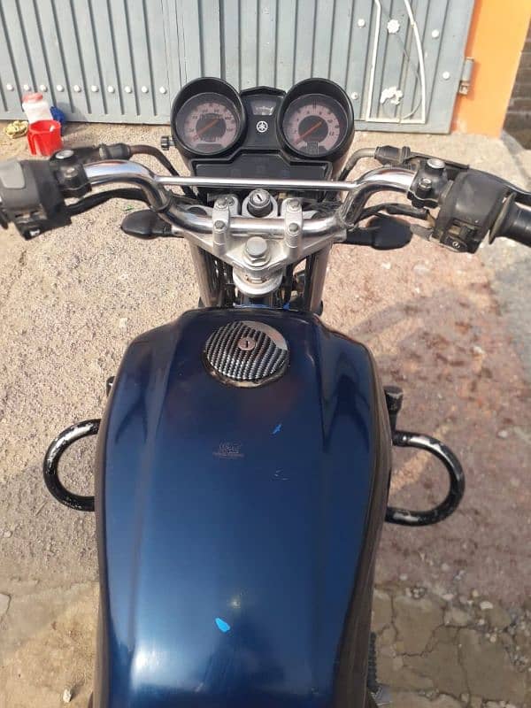 Yamaha YB125Z 1