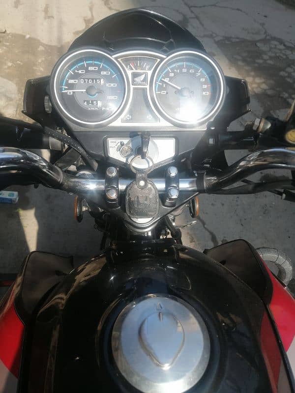 new  condition Honda cb 150f 3