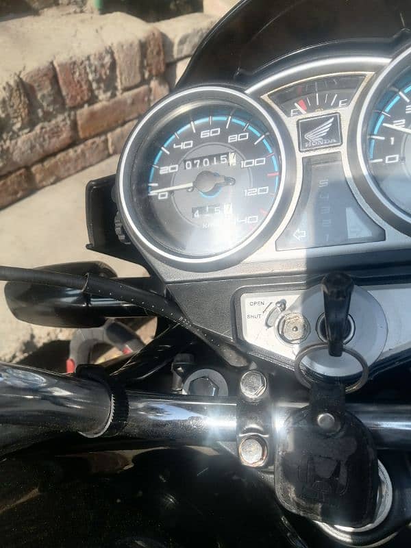 new  condition Honda cb 150f 6