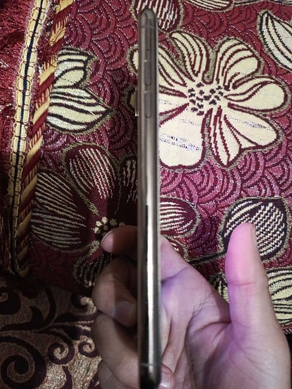 i phone xs max non pta front crack ha baqi no open repair 79 battery 4