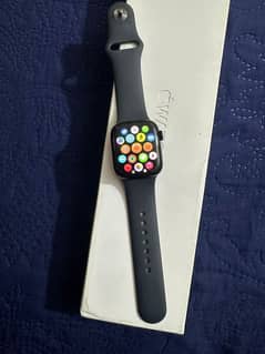 Apple watch series 8 41mm brand new UK.