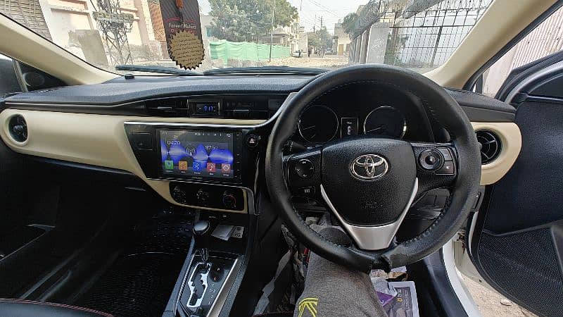 Toyota Corolla Altis 1.6 X Automatic 11