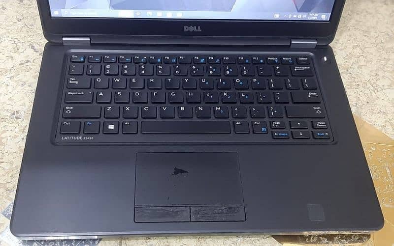 Dell E5450 5th Gen 256GB SSD 8GB Ram 4GB Integreted Graphics 2