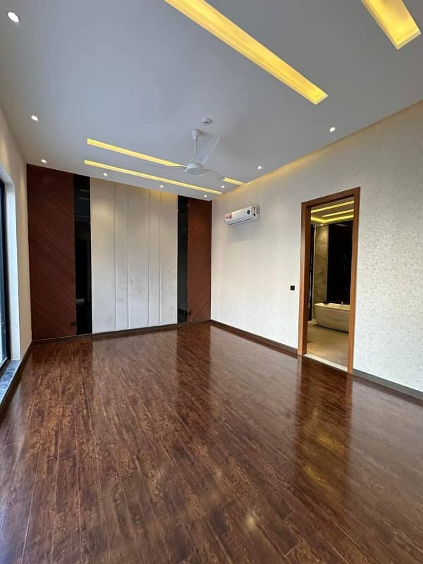 1 Kanal Slightly Used Upper Portion Is Available For Rent In DHA Phase 5 8