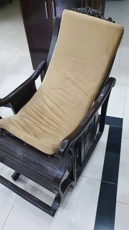 Rocking chair cushioned brown 0