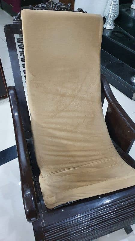 Rocking chair cushioned brown 1