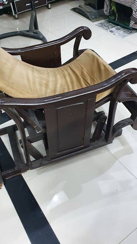 Rocking chair cushioned brown 3