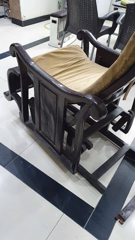 Rocking chair cushioned brown 7