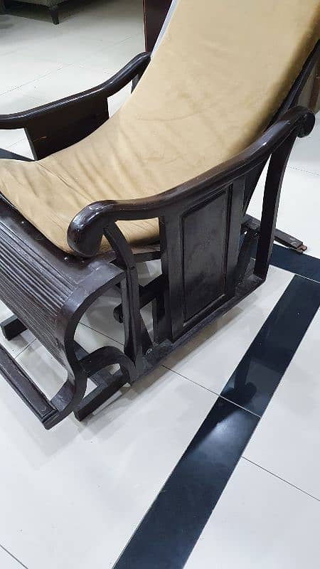 Rocking chair cushioned brown 8