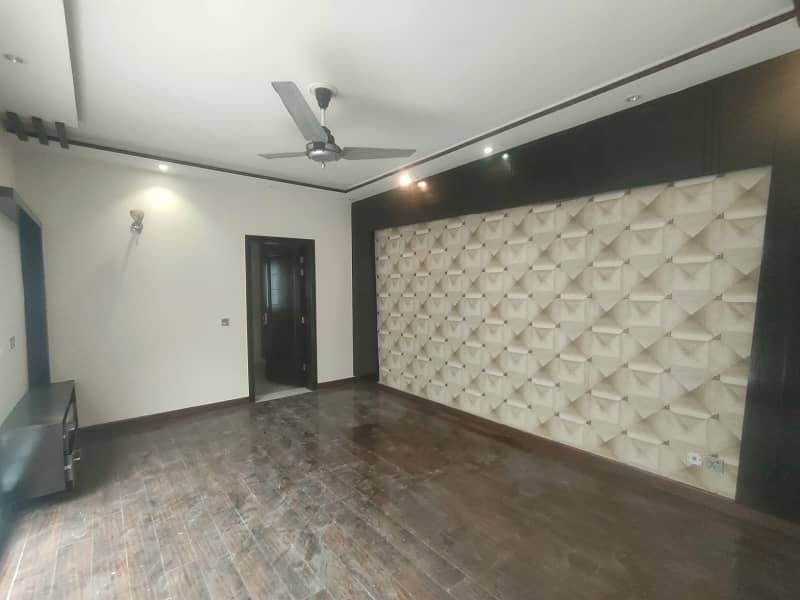 One Kanal House Available For Rent In DHA Phase 06 11