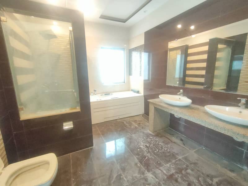 One Kanal House Available For Rent In DHA Phase 06 19