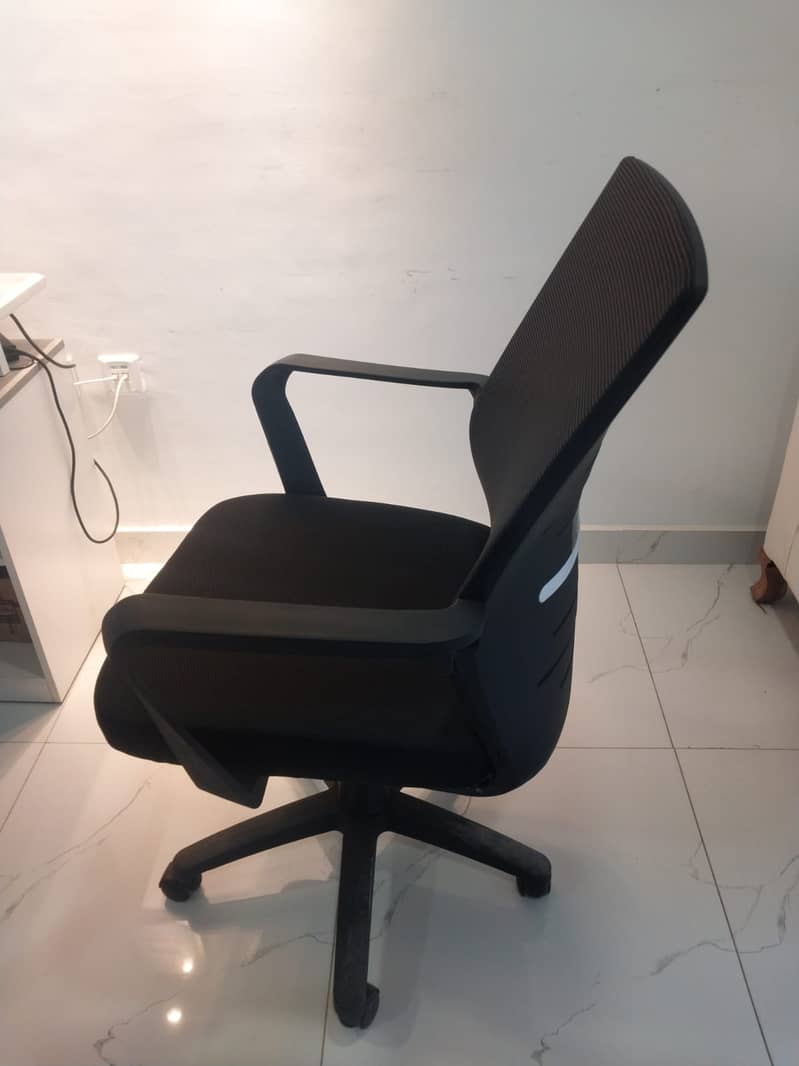 Office Chairs (quantity 150) 7