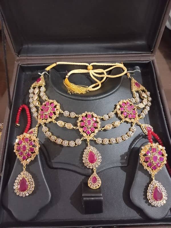 Bridal jewellery set 0