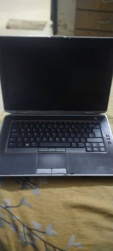 Dell  latitude I5 5th gen 11