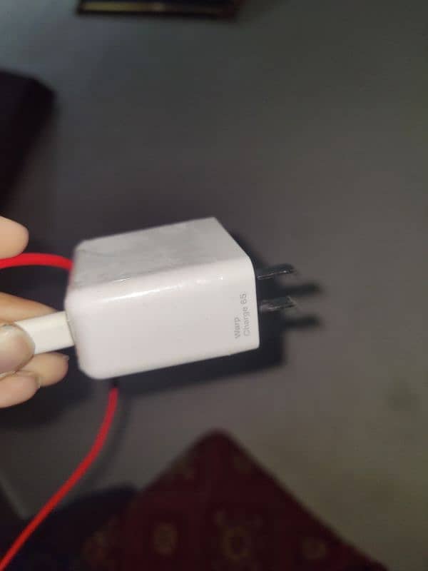 Oneplus 65W Warp charger 2