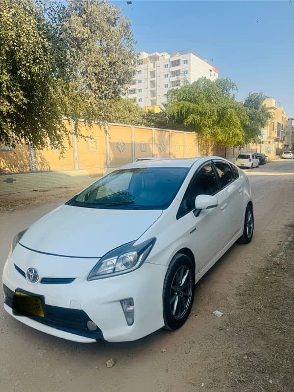 Toyota Prius 2012 G led 1