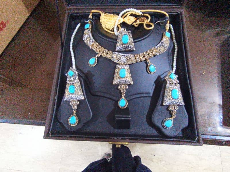 Jewellery set 1