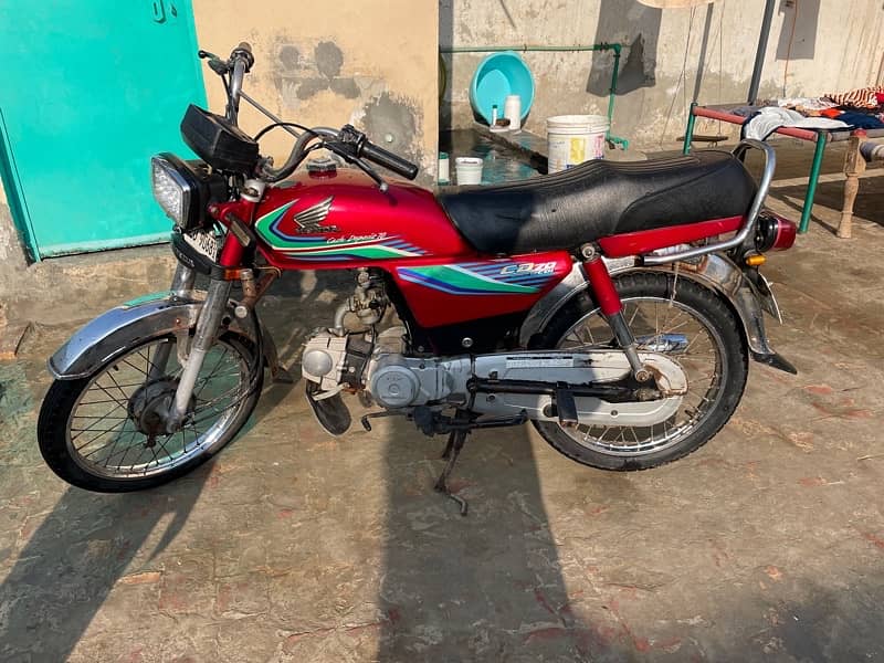 Honda CD70 2017 1