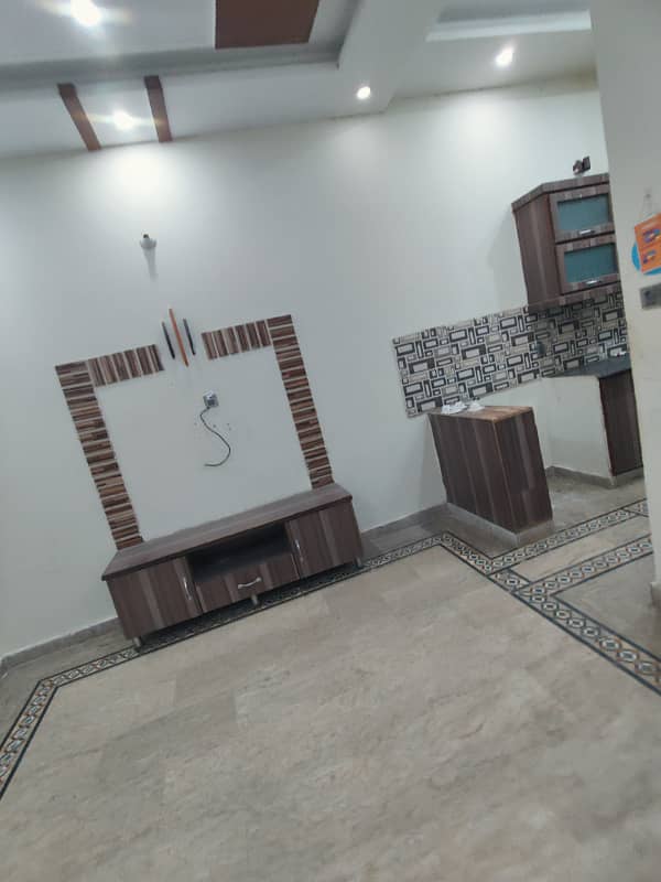 ALLAMA IQBAL TOWN 3 MARLA HOUSE URGENT FOR RENT IN PRIME LOCATION 13