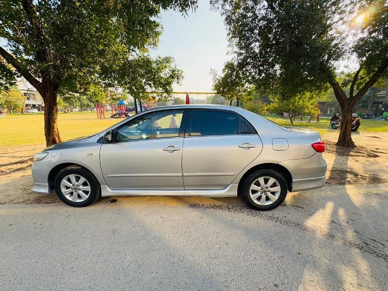 Toyota Corolla Altis SR 2012 0