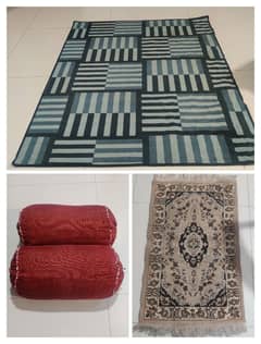 6"x4" Carpet + 10 mm 6"x4" Foam + 3"x2" Rug + 2 Maroon Round Pillows.