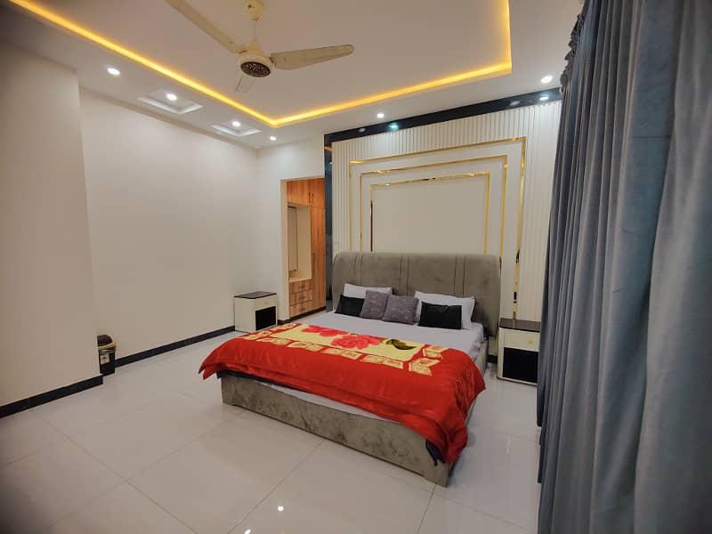 defence raya 7 Marla Luxury Furnish Avalaible For Rent Long And Short Time 8