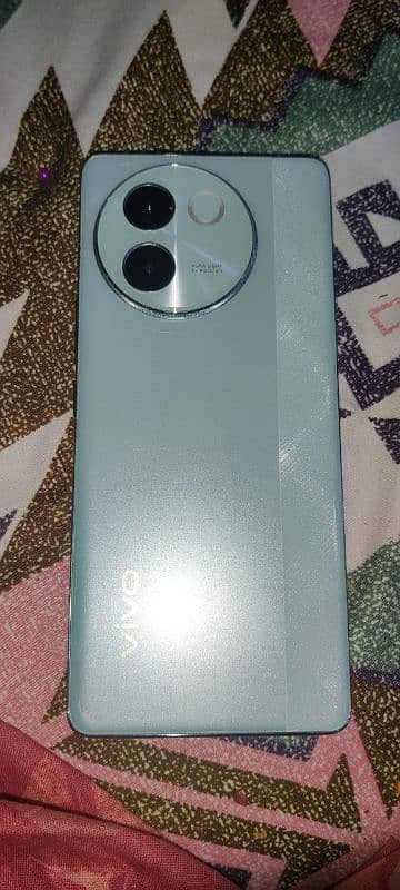 vivo v30 e 10/9 only 6 month use 8/256 memory 0