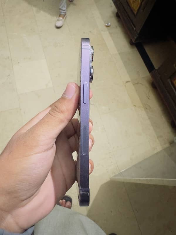 iPhone 14 Pro broken 0