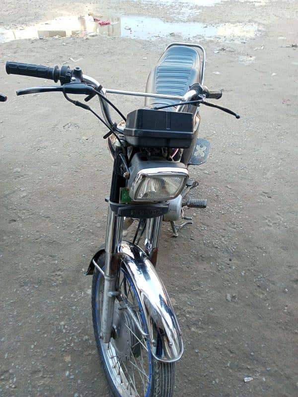 2019 model honda 125CC for sale with all original documents 3