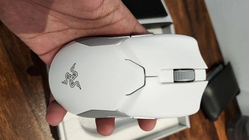 RAZOR VIPER ULTIMATE | GAMING MOUSE 2