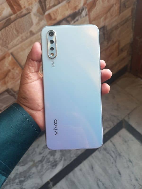 vivo s1 urgent sale 1