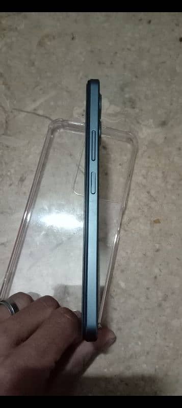 vivo y17s 6 Ram 128 gb exchange Karna ha I phone ka sath 1