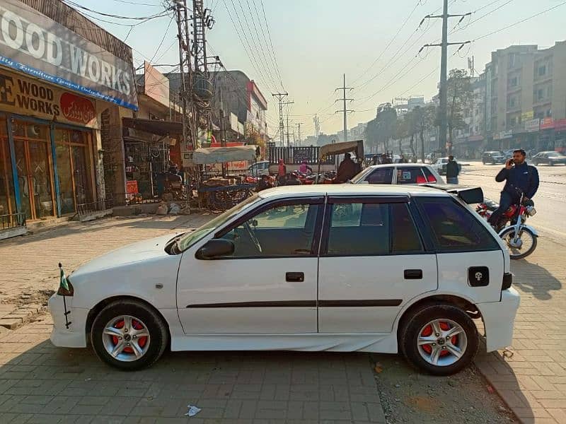 Suzuki Cultus 2004 totally genuine 3