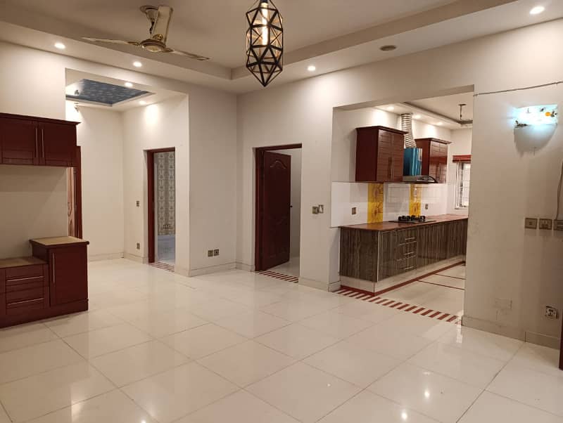 10 Marla Luxury House In Jasmine Block Available For Sale Bahria Town Lahore 2