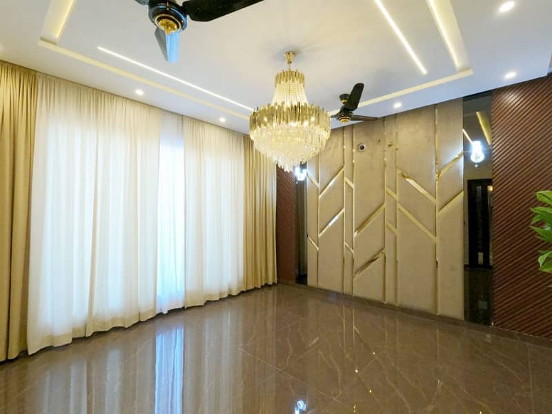 REAL PRICE 13.5 MARLA | LUXURY MODERN DESIGN | HOUSE FOR SALE | NEAR GRAND JAMIA MASJID 7