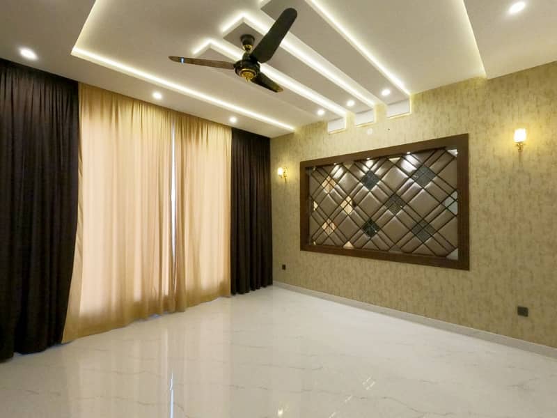 REAL PRICE 13.5 MARLA | LUXURY MODERN DESIGN | HOUSE FOR SALE | NEAR GRAND JAMIA MASJID 47