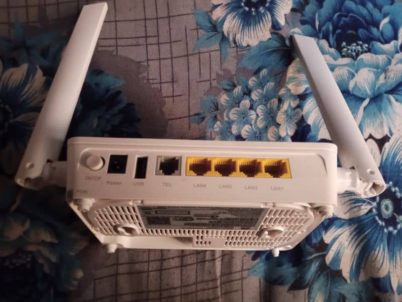 HUAWEI OPTIXSTAR FIBER EPON ROUTER 2